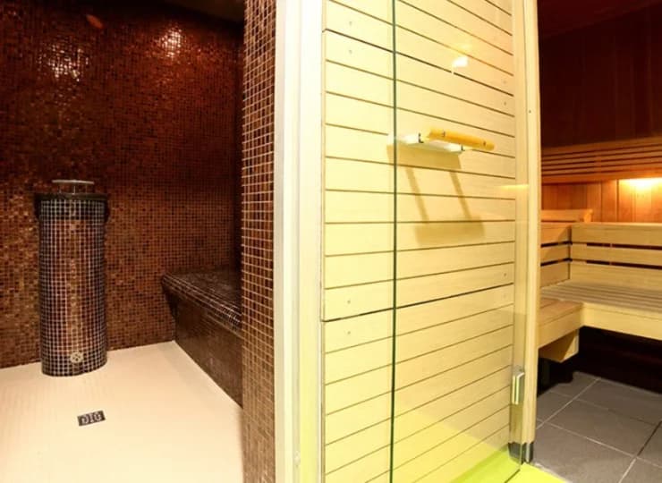 Jest też sauna sucha i parowa
