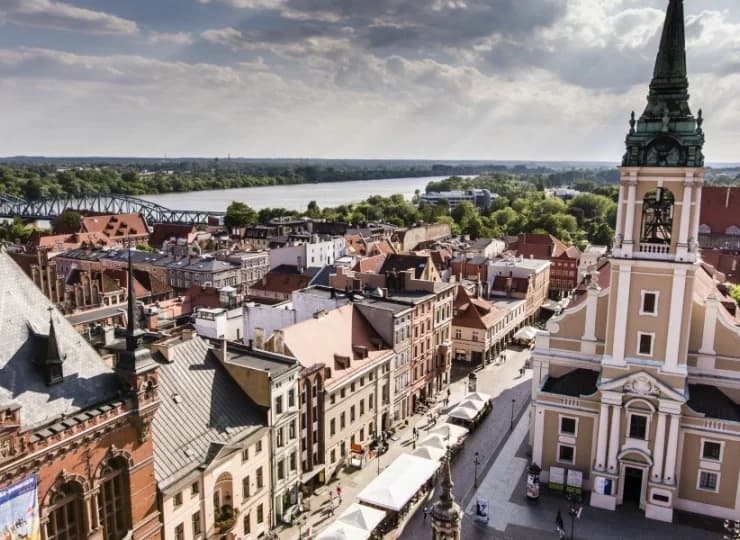 Hotel Bulwar jest położony w zabytkowej części Torunia
