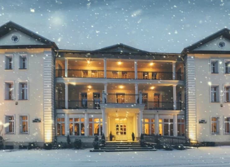 Tylko 7 km od Hotelu Impresja znajduje się ośrodek Zieleniec Ski Arena