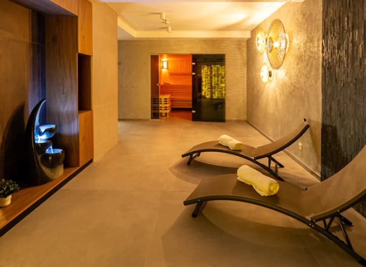 Resort posiada strefę saun z grotą solną