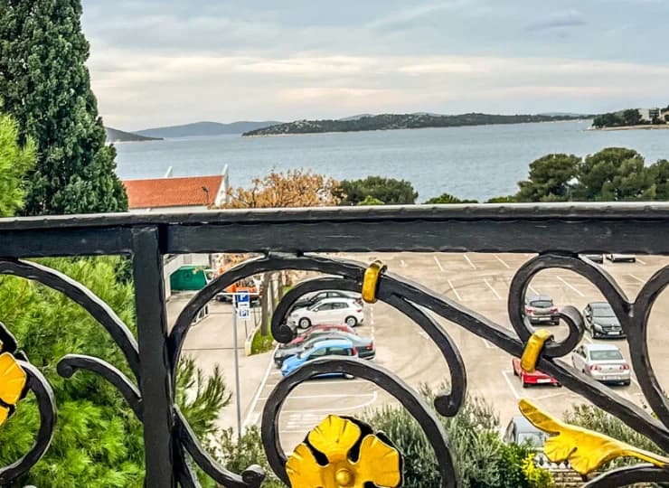 Pokój z widokiem na morze w miasteczku Vodice