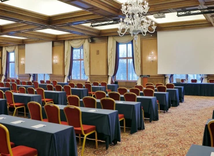 Obiekt dysponuje salami konferencyjnymi