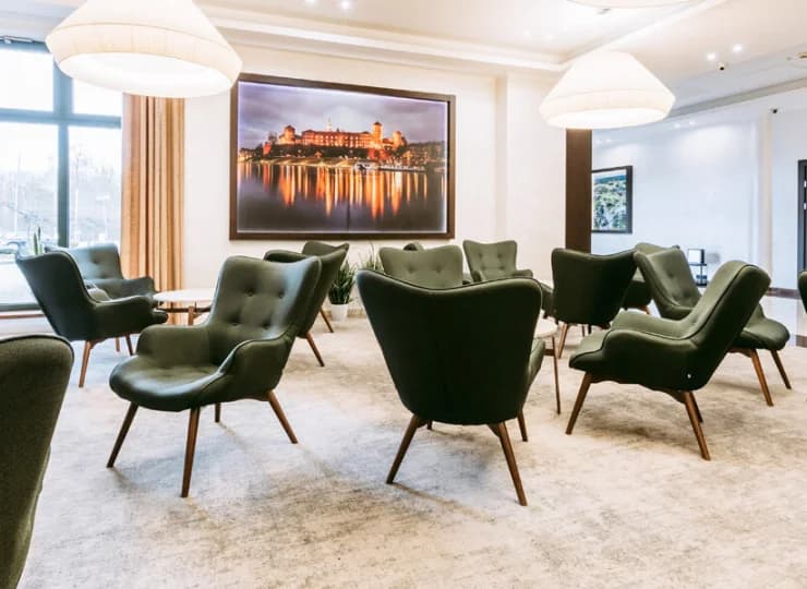 Lobby jest eleganckie i jasne