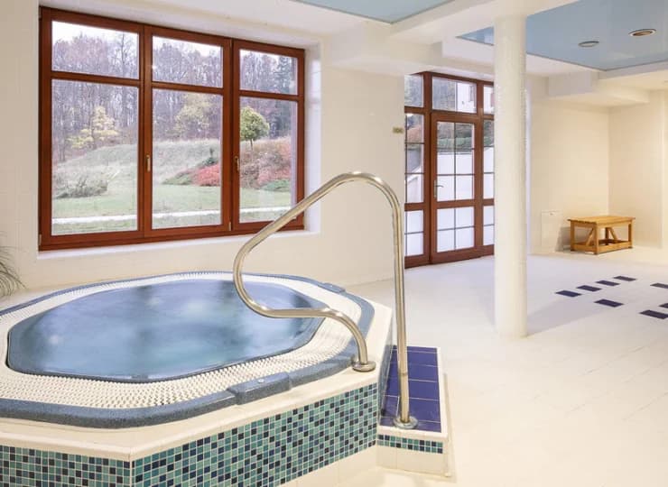 Oraz skorzystać z jacuzzi