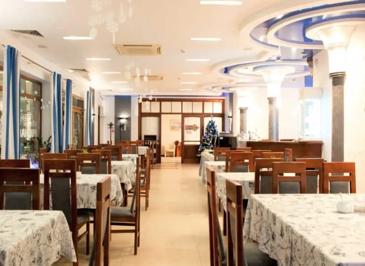 W tutejszej restauracji można skosztować pysznych dań