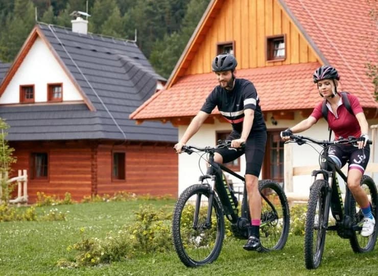 Resort wypożycza rowery elektryczne