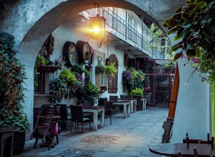 Krakowski Kazimierz obfituje w klimatyczne uliczki i magiczne zakątki