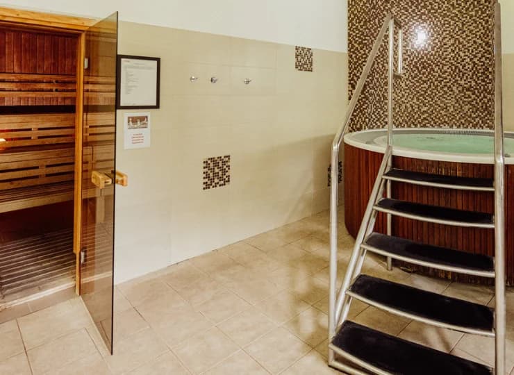 W strefie wellness jest też wanna jacuzzi