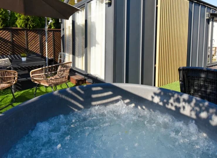 Domek Exclusive nr 1 posiada jacuzzi (płatne dodatkowo)