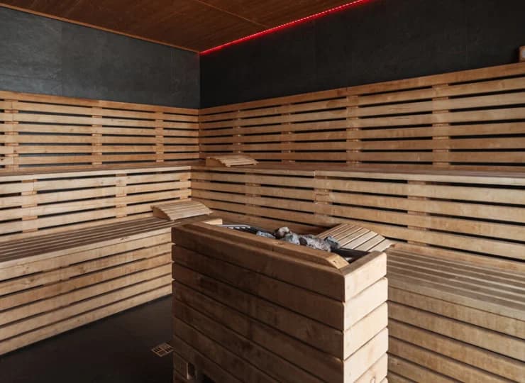 W trzypoziomowej strefie spa mieszczą się 2 sauny fińskie i sauna parowa