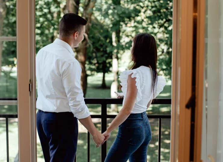 Większość apartamentów ma własny balkon lub wyjście na taras