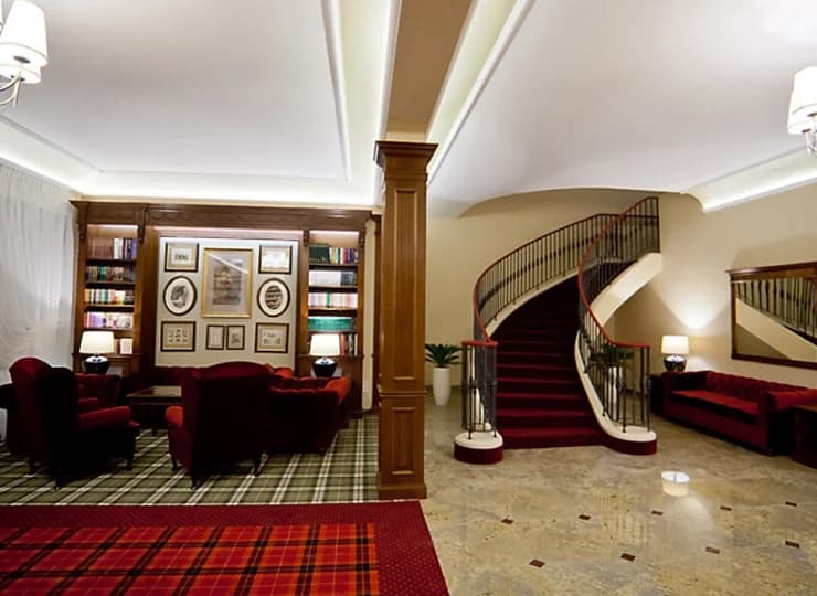 Doba hotelowa jest tutaj długa - już od 14 aż do 12 następnego dnia