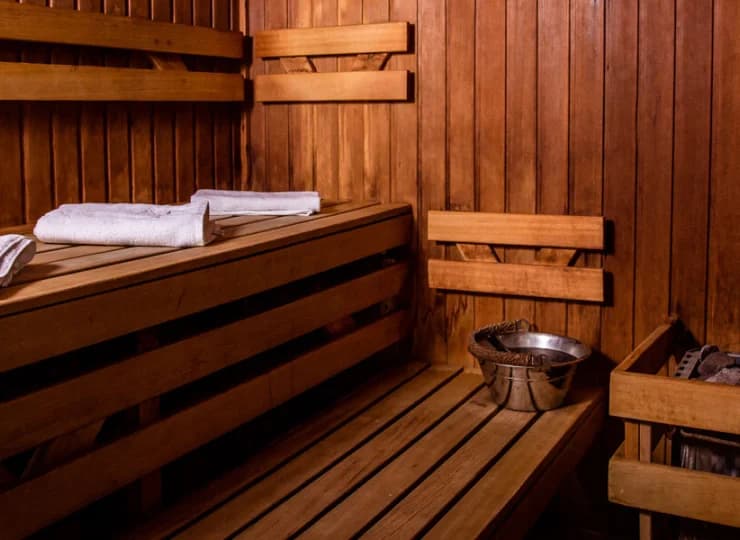 Do dyspozycji gości jest m.in. sauna sucha i parowa oraz sala fitness