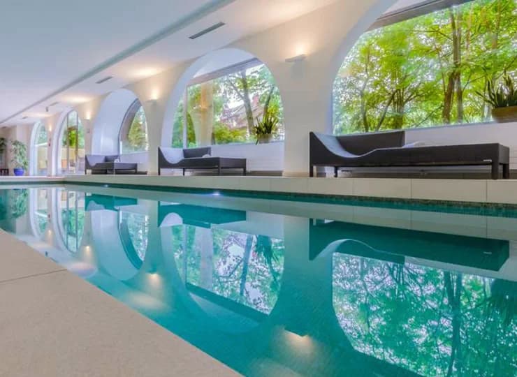 Do dyspozycji gości jest wewnętrzna strefa wellness