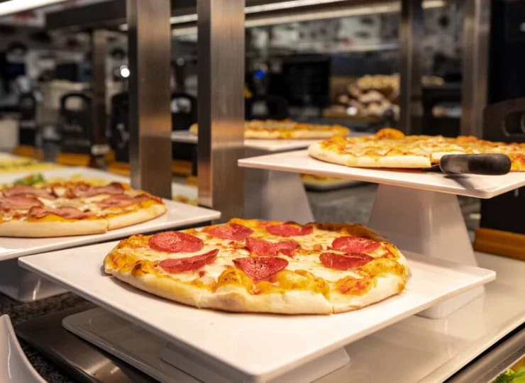 Wieczorem znajdziecie tutaj m.in. pizzę