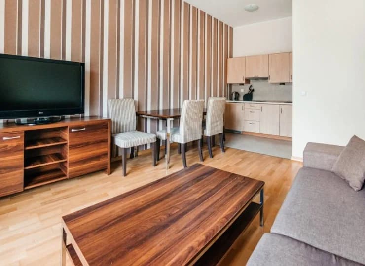 Dla gości przygotowano komfortowe i przestronne apartamenty