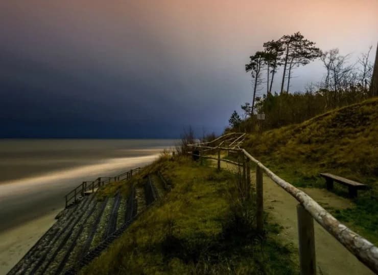 Atrakcje okolicy: plaża w Jastrzębiej Górze