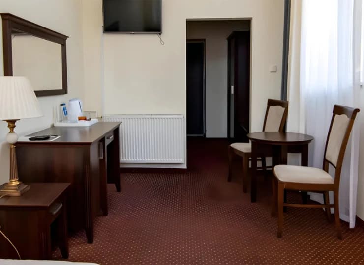 Wszystkie pokoje są wyposażone w czajnik, telewizor, bezpłatne Wi-Fi