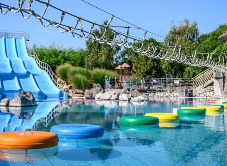 Park Inn by Radisson Sarvar Resort & Spa jest położony w uzdrowisku termalnym