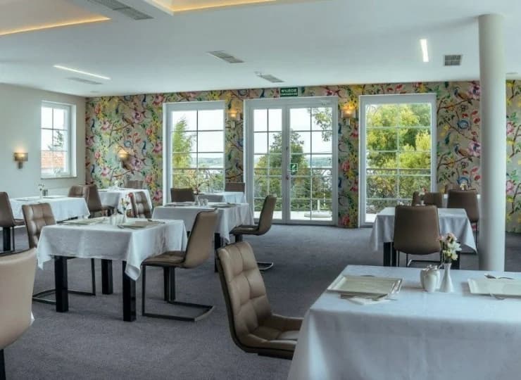 W tutejszej restauracji można skosztować doskonałej kuchni