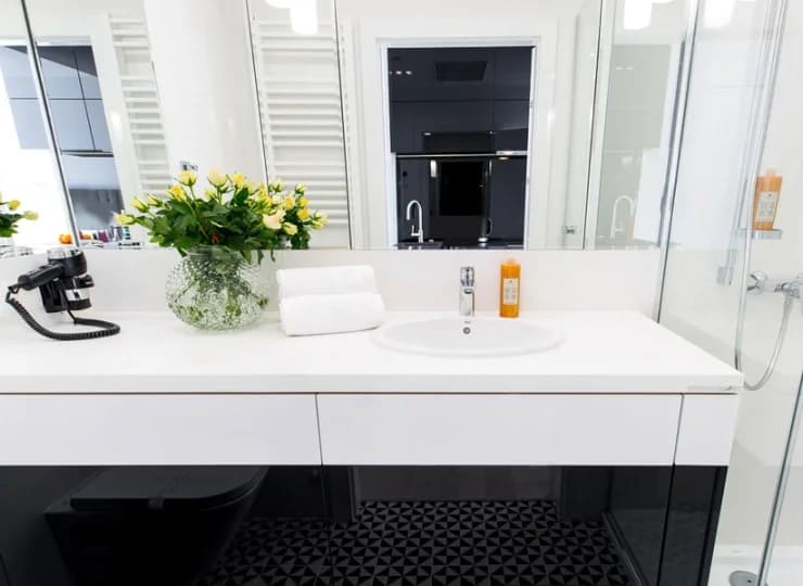 Każdy apartament wyposażony jest w prywatną łazienkę
