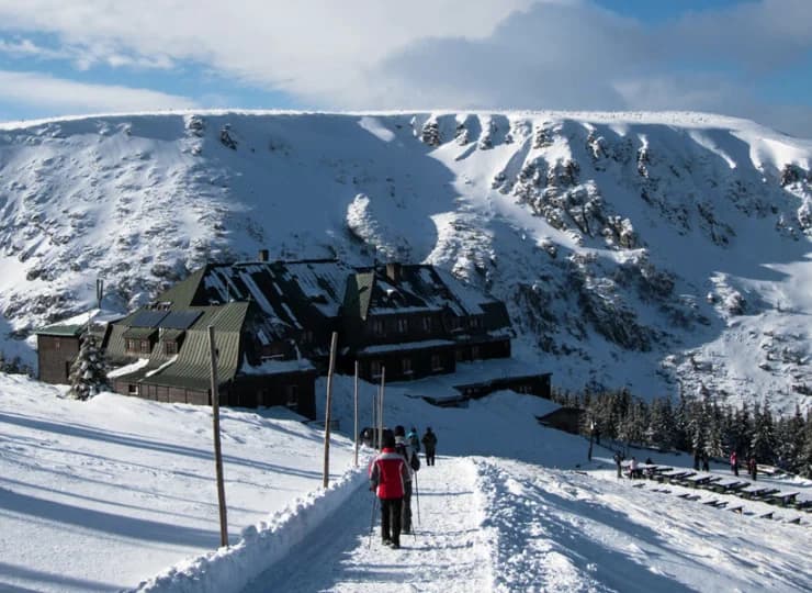 Karkonosze zachęcają do wycieczek także zimą