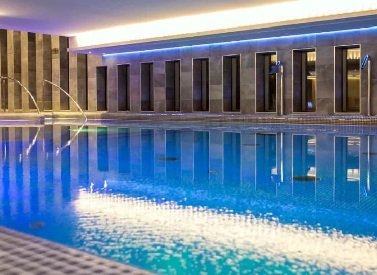 Bonvital Wellness & Gastro Hotel to hotel z basenem w Heviz