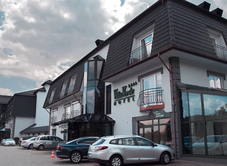 Hotel zwany jest przez gości Perłą Jury Krakowsko-Częstochowskiej