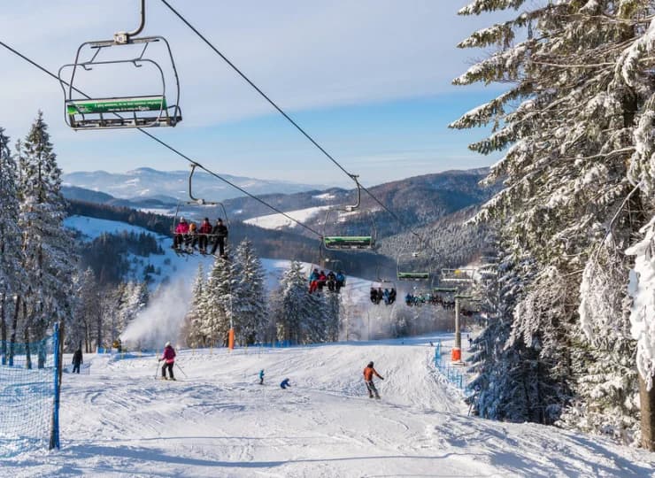 Wierchomla Ski to jeden z lepszych ośrodków narciarskich w Beskidzie Sądeckim