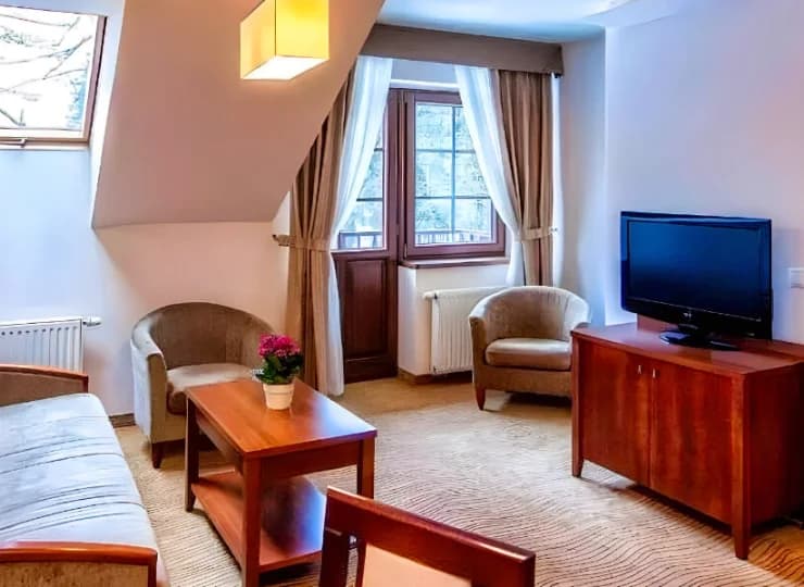 Apartamenty wyposażono m.in. w sejf, Wi-Fi, telewizor
