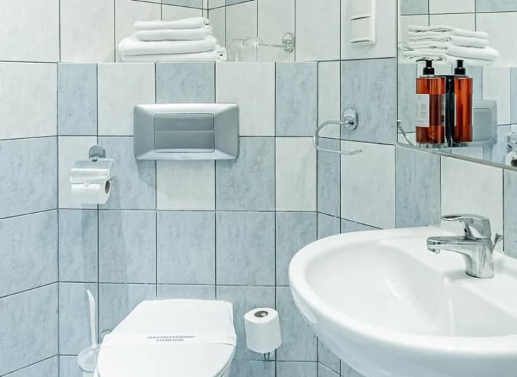 W łazience 4* czekają ręczniki, kosmetyki, suszarka do włosów