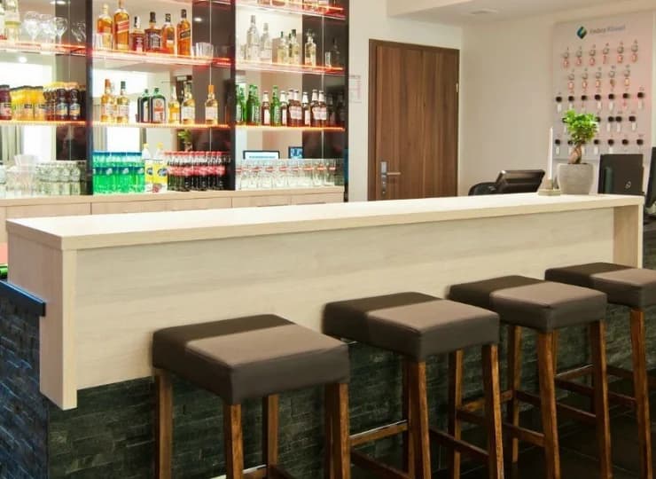 W wolnej chwili można spróbować pysznego drinka w barze