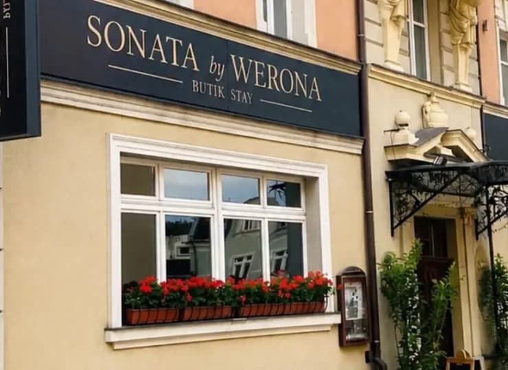 Trzygwiazdkowy hotel w zabytkowej kamienicy w ścisłym centrum Dusznik-Zdroju