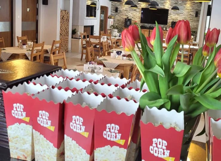 Nową atrakcją jest maszyna produkująca pop corn