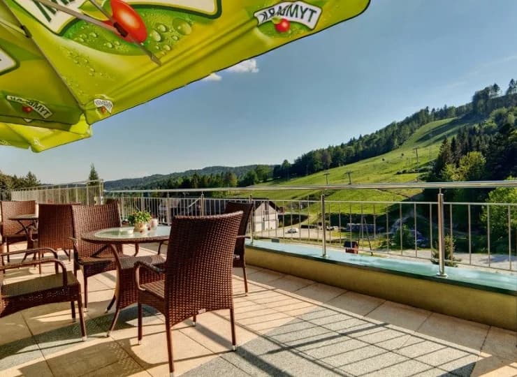 Z Hotelu Pegaz roztaczają się przepiękne widoki na góry