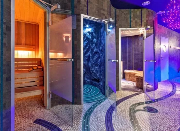 Obiekt posiada jacuzzi, strefę  saun, wypoczywalnię i gabinet SPA