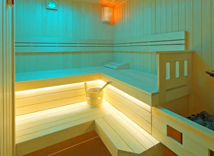 W strefie saun jest sauna fińska, biosauna i sauna na podczerwień