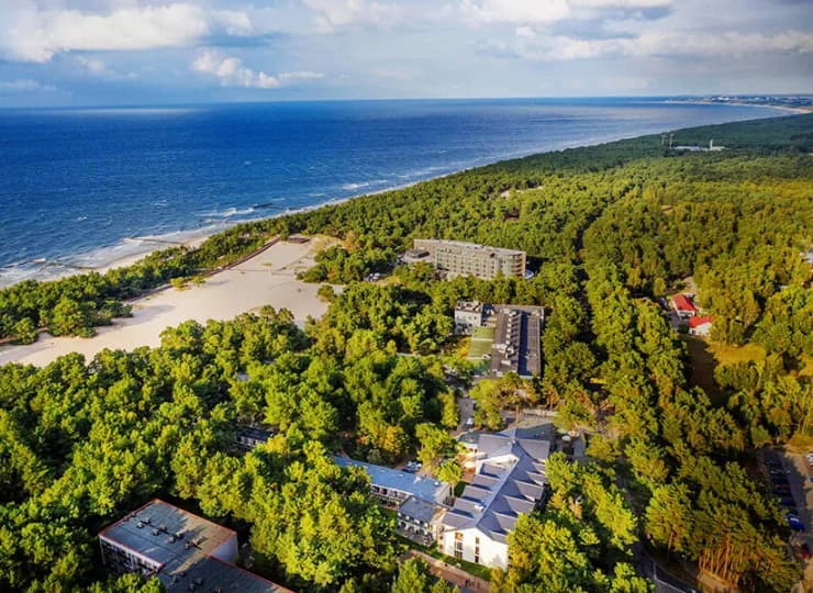 Neptuno to kompleks wypoczynkowy położony tylko 100 m od plaży na dużym terenie