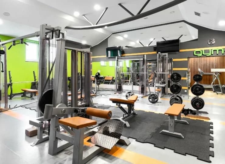 Dla aktywnych przygotowano dobrze wyposażoną salę fitness