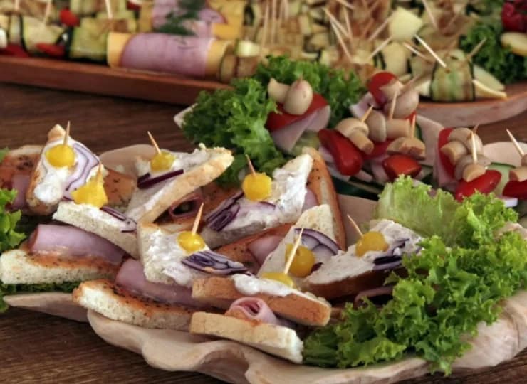 Goście mogą skosztować doskonałych dań przygotowywanych ze świeżych produktów