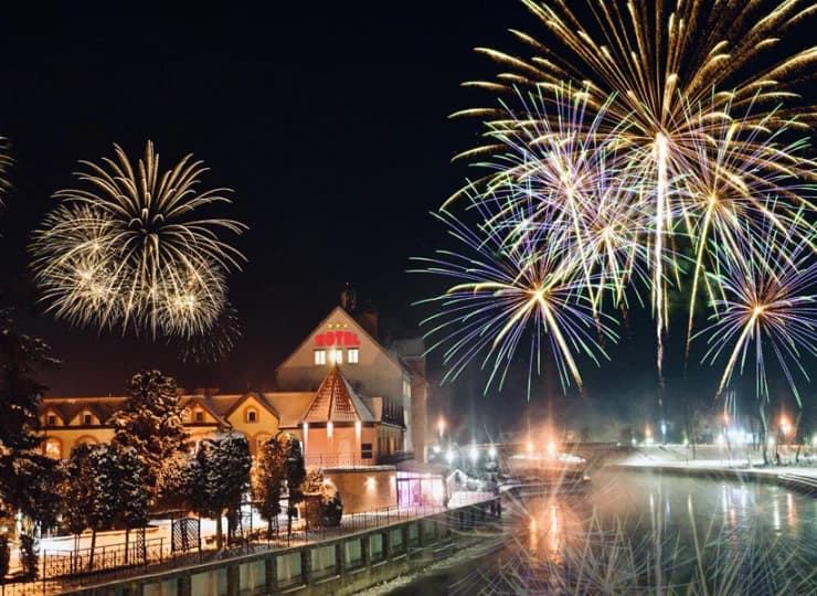 Hotel nad Pisą zaprasza na Bal Sylwestrowy z bogatym menu i muzyką na żywo