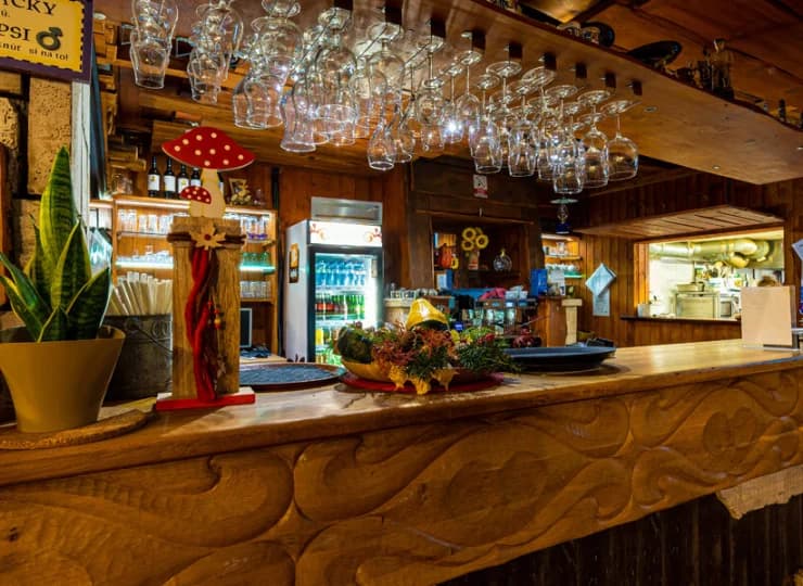 W karczmie jest oczywiście drink bar