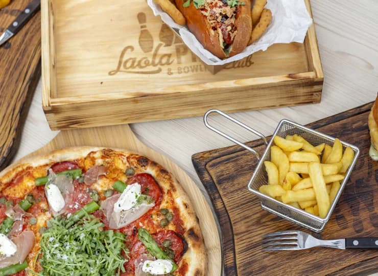 W menu pizza inna niż wszystkie oraz kuchnia amerykańska
