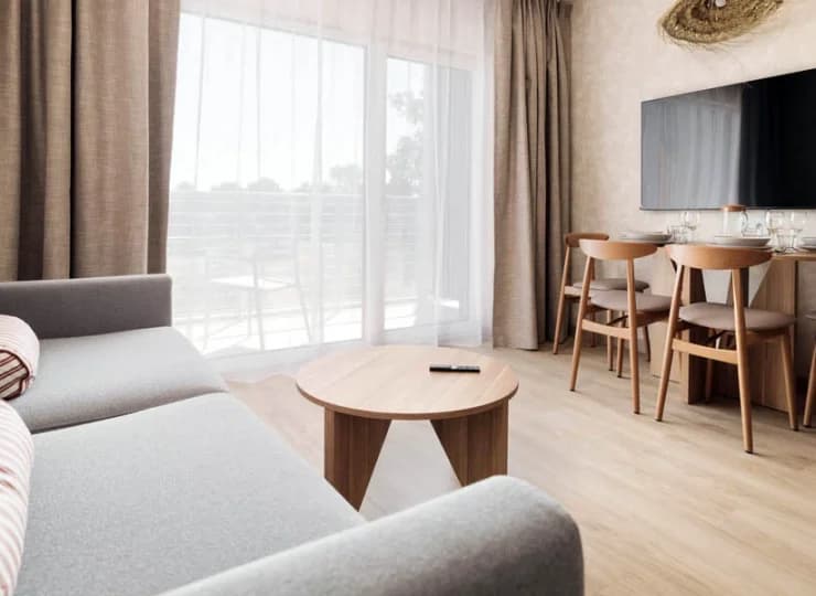 W apartamencie 2+2 jest dodatkowo rozkładana 2-osobowa sofa