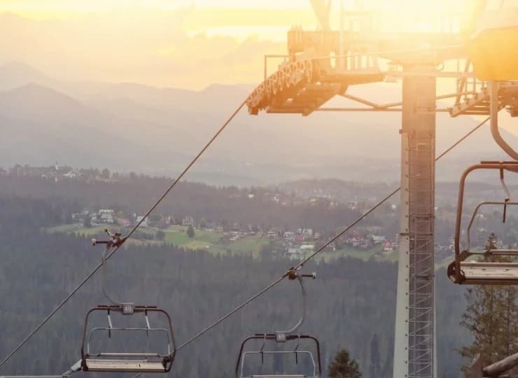 W promieniu 1,5 km od Sun & Snow Resorts Lipki Park znajdują się wyciągi