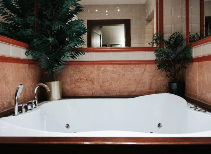 Odprężenie czeka na gości w dworskim jacuzzi