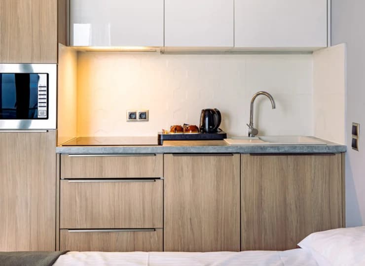 Apartamenty posiadają wyposażony aneks kuchenny