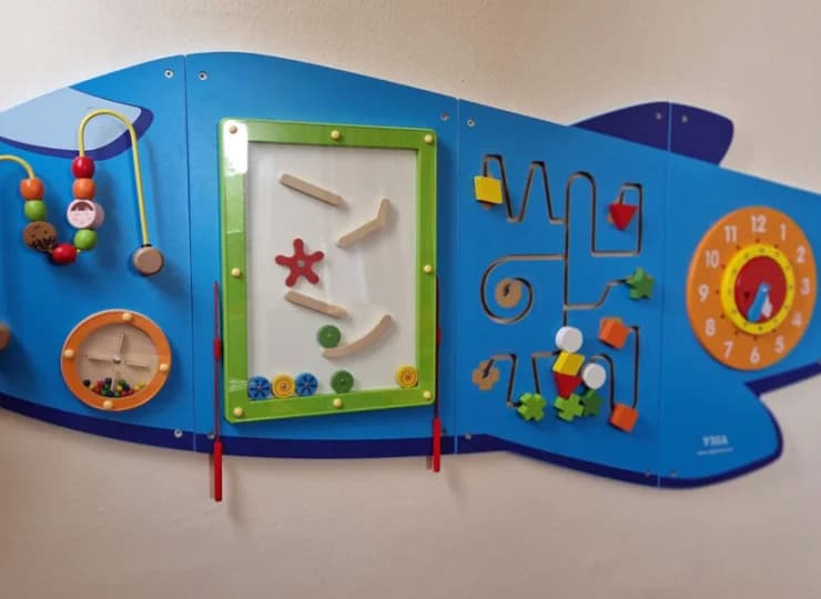 Tablica manipulacyjna dla maluszków