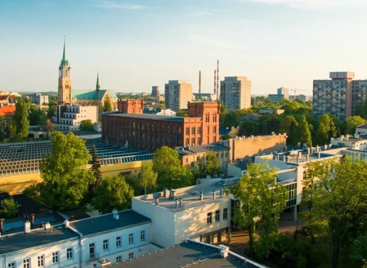 Łódź jest pełna pięknych zabytków takich jak pałace czy kamienice