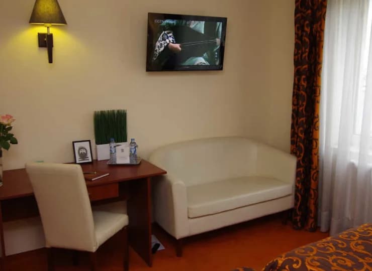 A także wygodna sofa